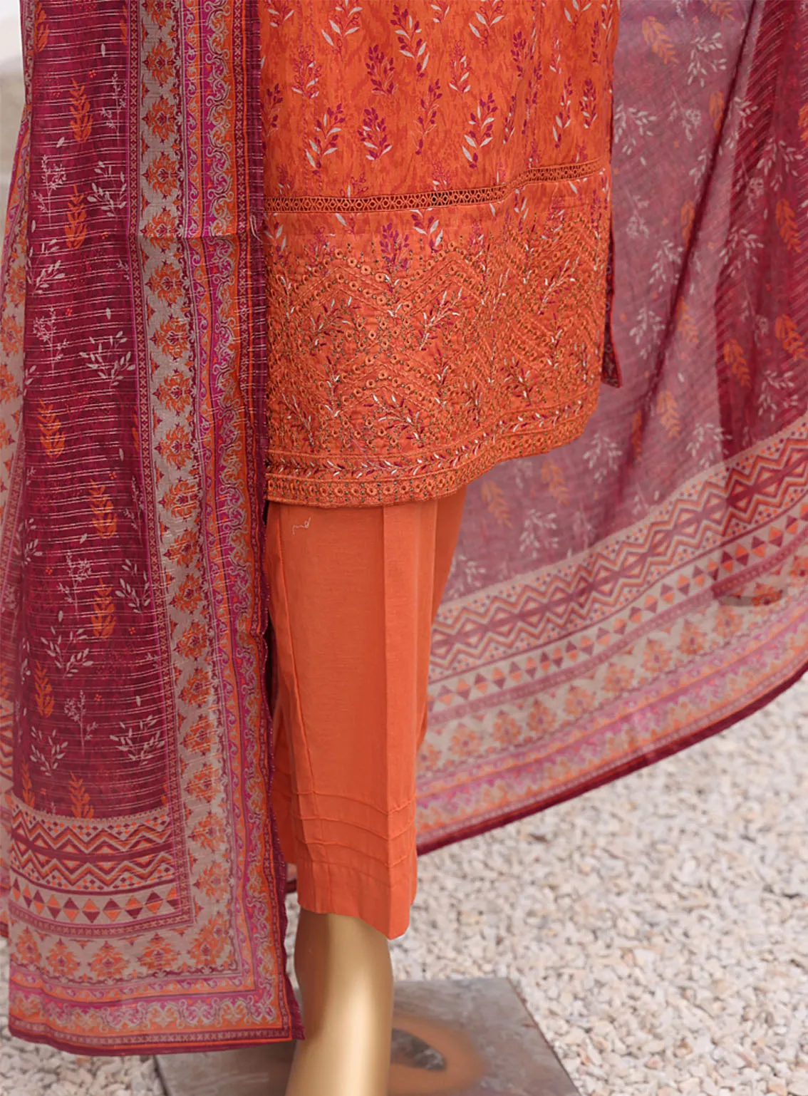 Aashkaar By HZ Textile Embroidered Lawn 3 Piece Stitched Suit HZ24AV5 AEL-405