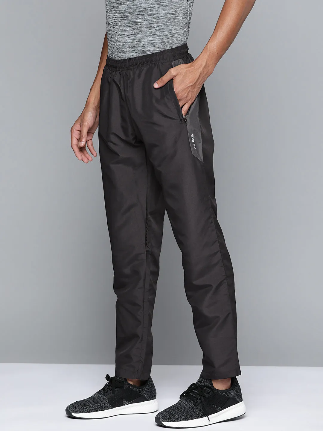 Alcis Men Black Solid Track Pants