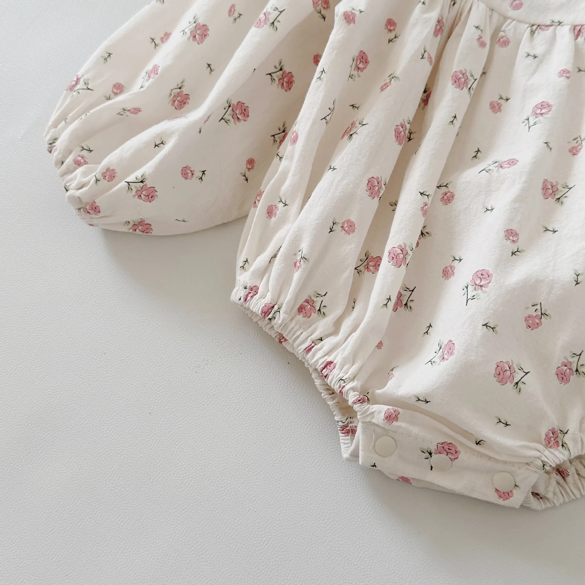 Baby Girls Flower Print Rompers Wholesale 240301102