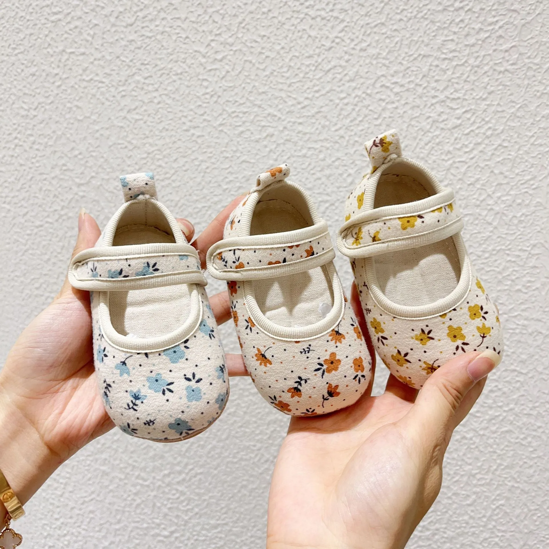 Baby Girls Flower Print Shoes Wholesale 23101955