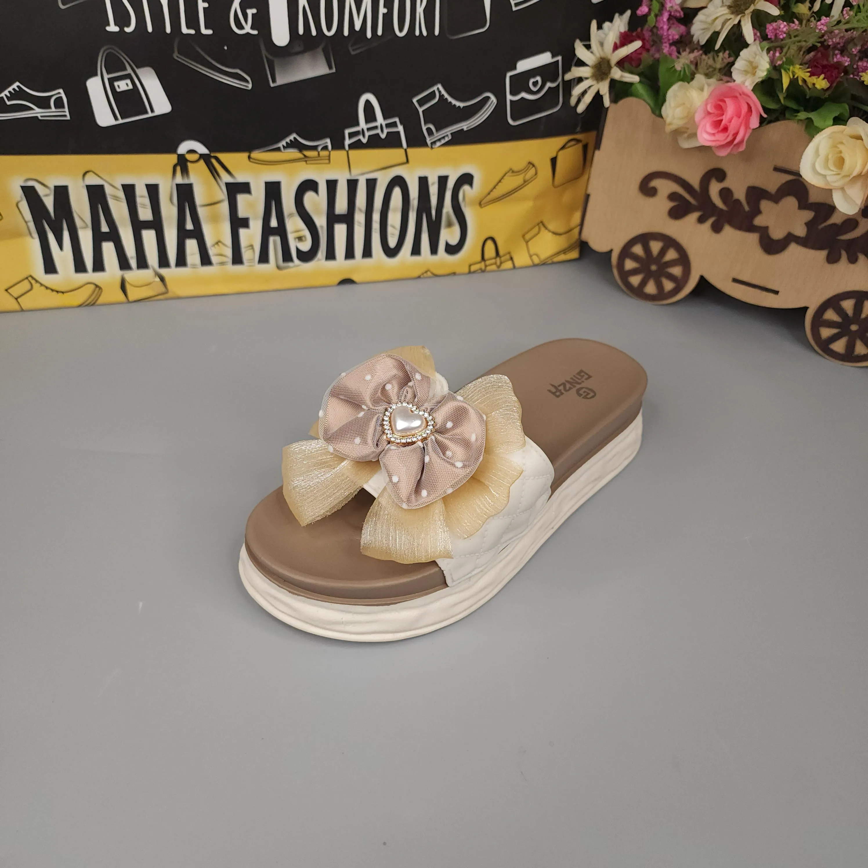 Beige Floral Slides