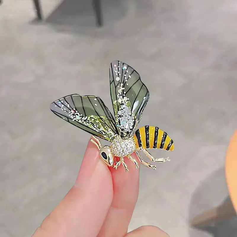 Cute Bee Brooch with glass crystal wings-2