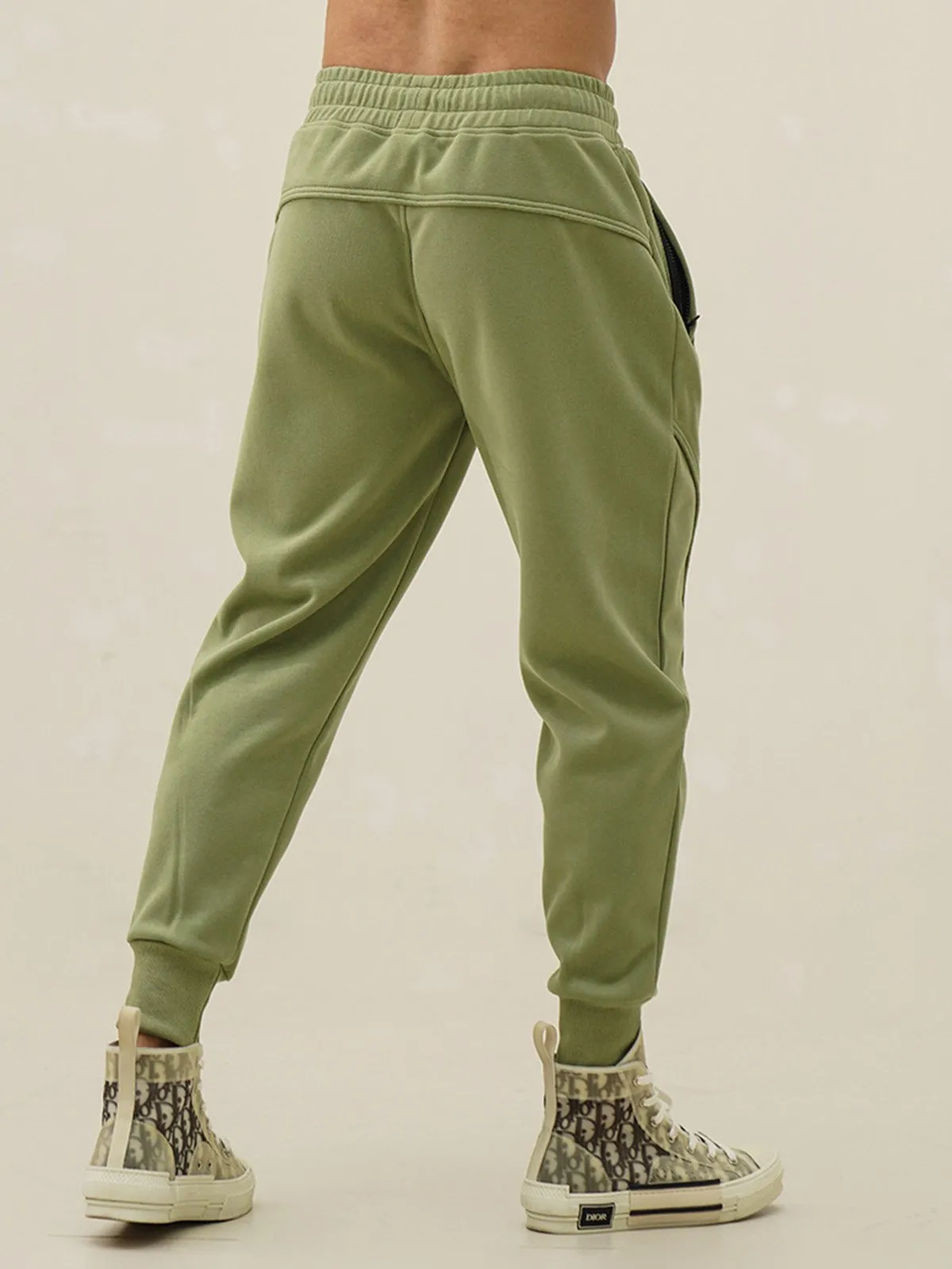 Kinetic Loose fit Sweatpant Jogger All Season Essential