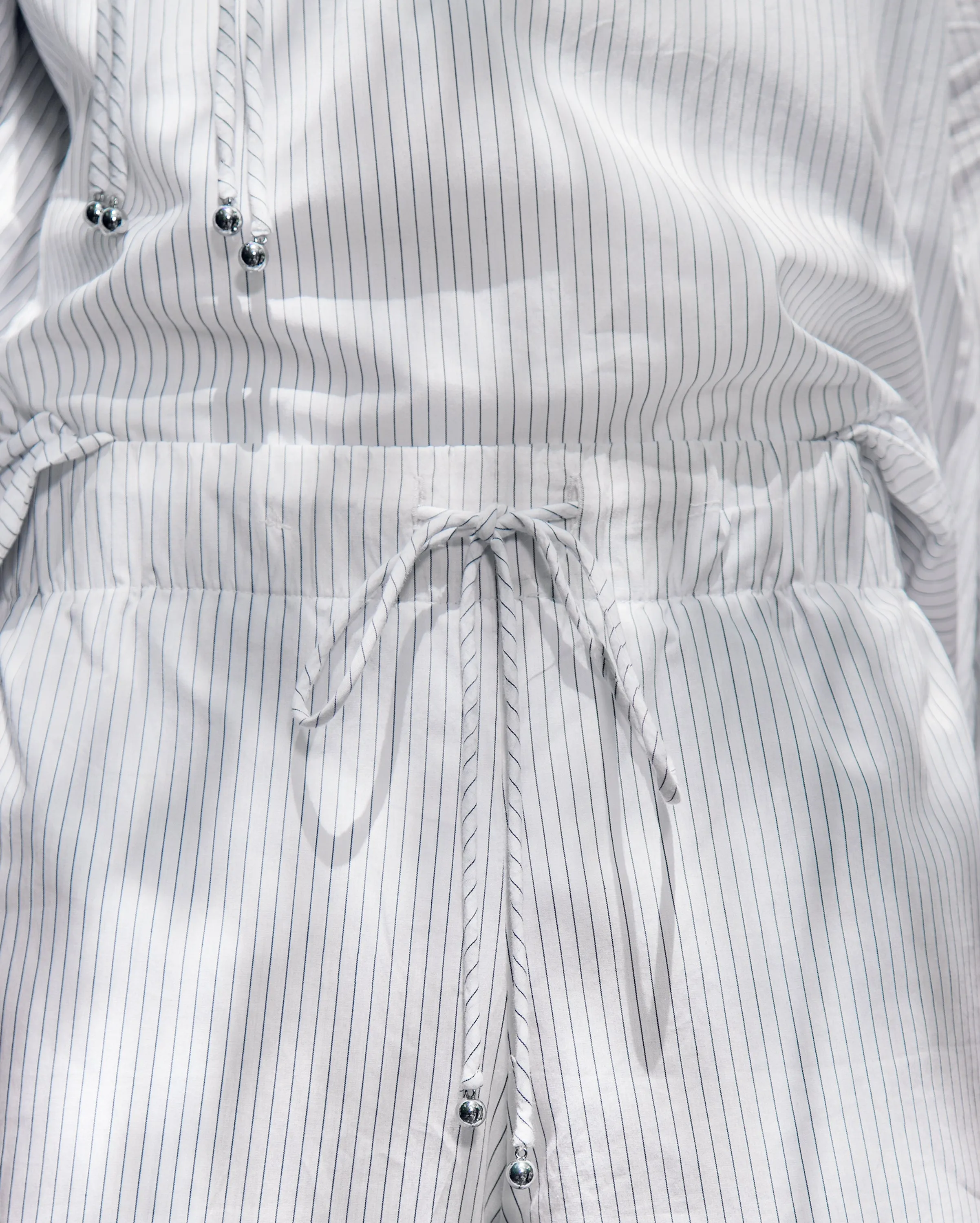 Samfu Pin (White Black Pinstripes)