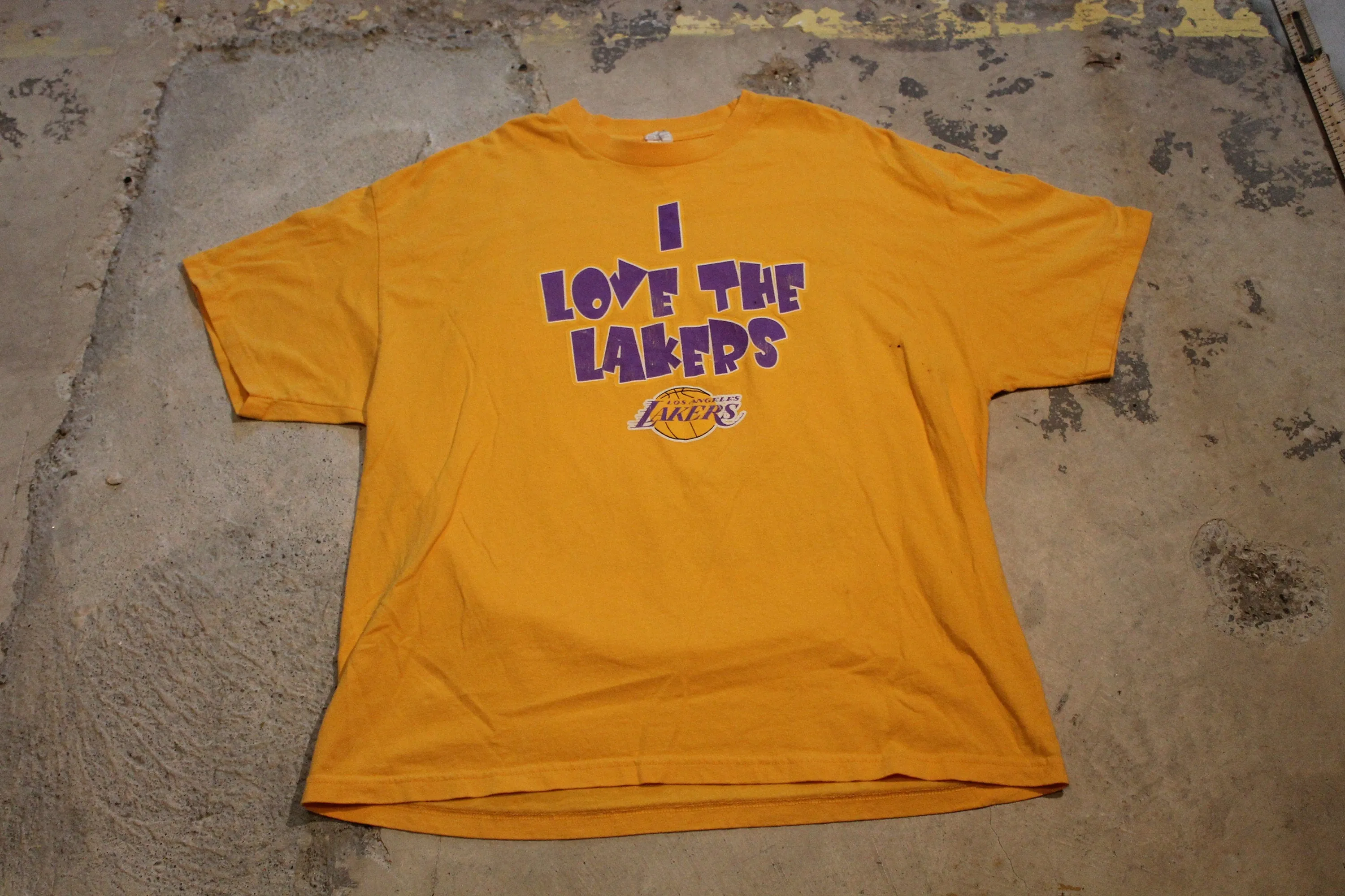 Vintage 1990s Los Angeles Lakers &quot;I Love The Lakers&quot; / Vintage Lakers / Sports Team Graphic / Championship Shirt