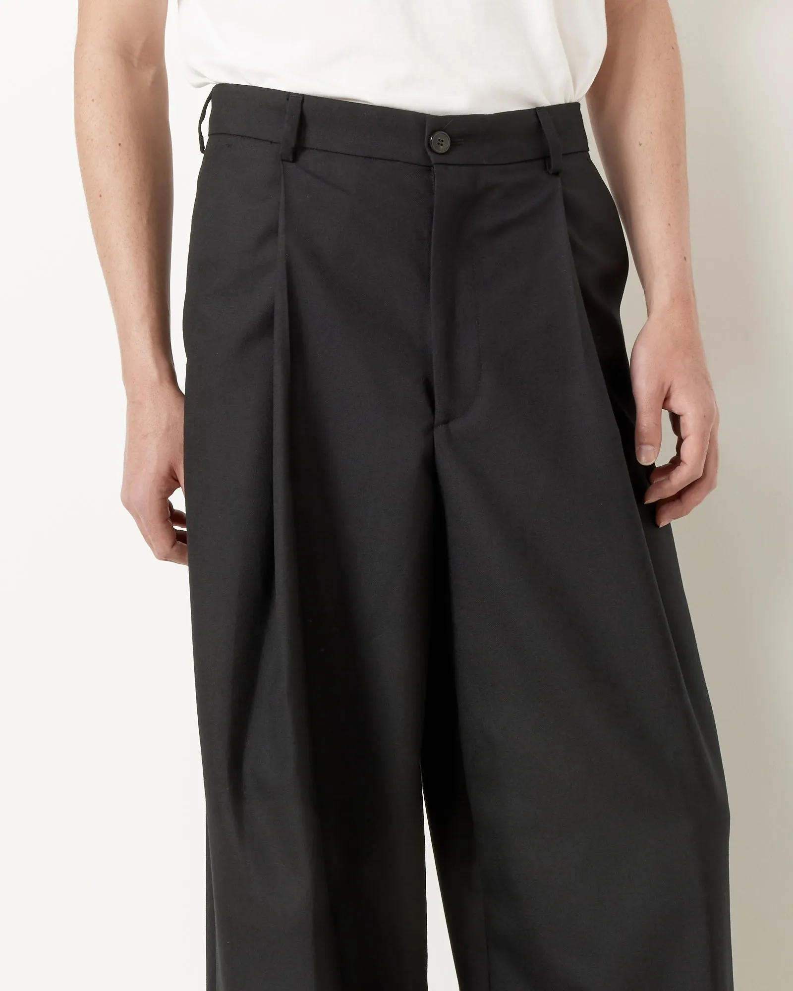 Wide Leg Tailored Pant in Black